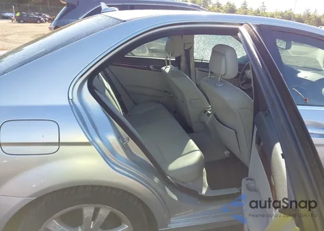 2009 Mercedes-Benz C 300 Luxury 4Matic/Sport 4Matic from USA, damaged, VIN WDDGF81X09R068336